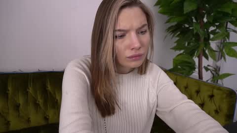 Snapshot of icedanielles chatting on 01/13/25, 02:21 Danielle online show from 01/13/25, 02:21