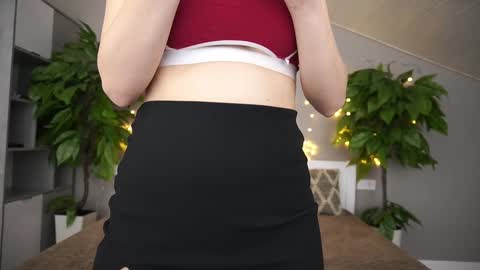 Snapshot of icedanielles chatting on 01/20/25, 11:45 Danielle online show from 01/20/25, 11:45