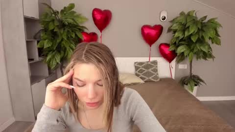 Snapshot of icedanielles chatting on 02/20/25, 01:40 Danielle online show from 02/20/25, 01:40