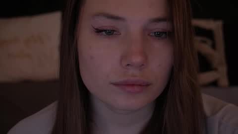 Snapshot of icedanielles chatting on 11/23/25, 01:22 Danielle online show from 11/23/25, 01:22