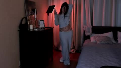 Aiza online show from 05/12/26, 01:36
