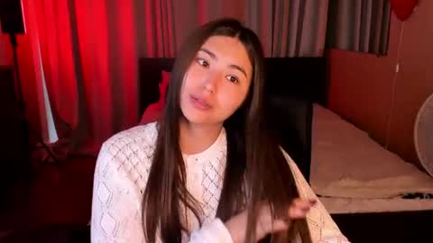 Snapshot of iceicebabe_ chatting on 06/25/26, 02:00 Aiza online show from 06/25/26, 02:00