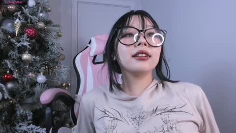 Snapshot of ichigo_o chatting on 01/02/25, 06:07 Hitomi online show from 01/02/25, 06:07