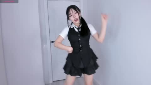 Snapshot of ichigo_o chatting on 01/13/25, 06:06 Hitomi online show from 01/13/25, 06:06