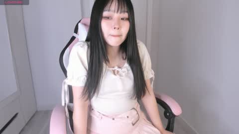 Snapshot of ichigo_o chatting on 02/01/25, 12:47 Hitomi online show from 02/01/25, 12:47