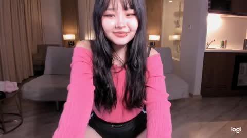 Snapshot of ichigo_o chatting on 03/08/25, 01:25 Hitomi online show from 03/08/25, 01:25