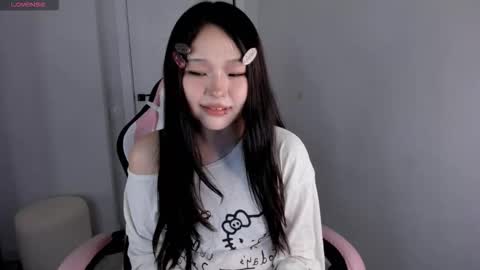 Snapshot of ichigo_o chatting on 10/19/25, 03:45 Hitomi online show from 10/19/25, 03:45