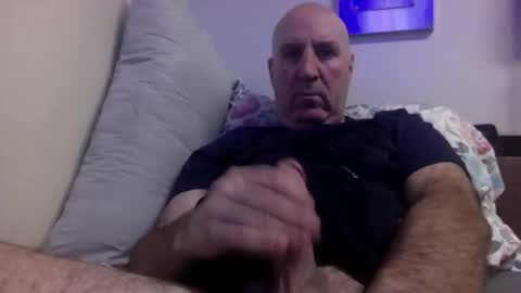 icumming online show from 05/12/26, 04:20
