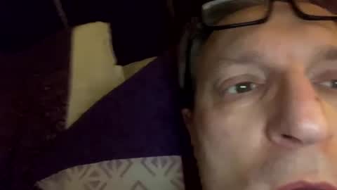 Snapshot of icums4u chatting on 02/01/25, 08:29 icums4u online show from 02/01/25, 08:29