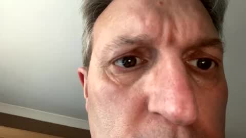 Snapshot of icums4u chatting on 03/12/25, 04:46 icums4u online show from 03/12/25, 04:46