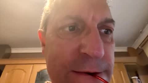 Snapshot of icums4u chatting on 09/20/25, 08:37 icums4u online show from 09/20/25, 08:37