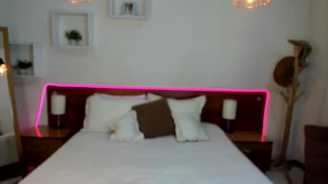 Icy online show from 09/16/25, 10:16