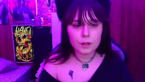 Snapshot of idamilliscent chatting on 03/16/26, 02:17 idamilliscent online show from 03/16/26, 02:17