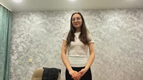 Snapshot of idellmannheim chatting on 11/03/25, 05:14 Sofi online show from 11/03/25, 05:14