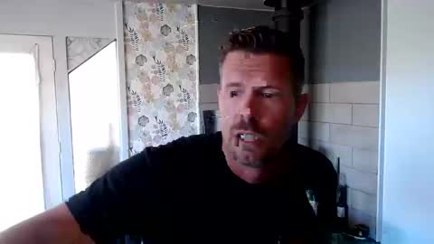 Snapshot of idiocracy517035 chatting on 10/12/25, 11:37 idiocracy517035 online show from 10/12/25, 11:37