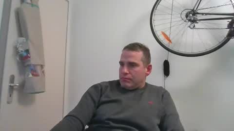 Snapshot of idontknowwhy1 chatting on 01/03/25, 12:11 idontknowwhy1 online show from 01/03/25, 12:11