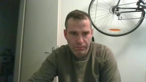 Snapshot of idontknowwhy1 chatting on 02/16/25, 04:32 idontknowwhy1 online show from 02/16/25, 04:32