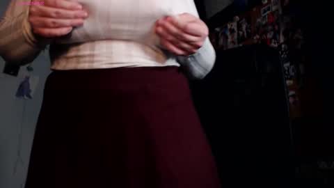 Snapshot of idontknowwhyjojo chatting on 02/23/26, 09:56 Saya online show from 02/23/26, 09:56