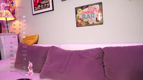 Little Flower online show from 02/12/25, 04:00