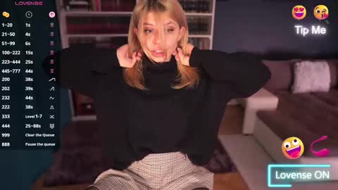 Little Flower online show from 09/29/25, 05:07