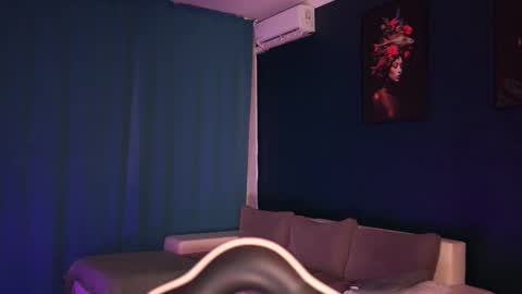 Little Flower online show from 11/18/25, 06:01