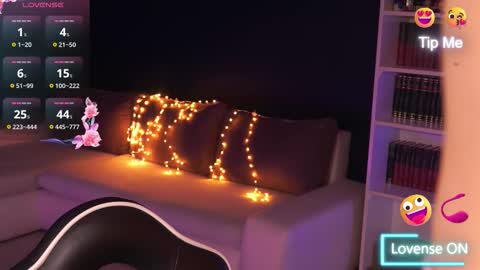 Little Flower online show from 12/20/25, 08:05