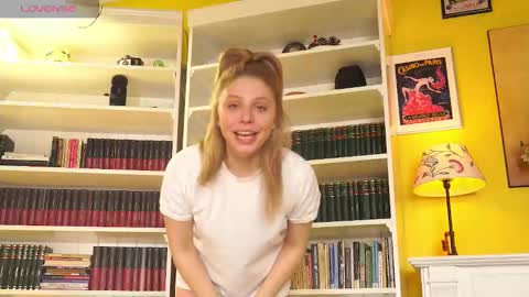 Little Flower online show from 02/25/26, 07:23