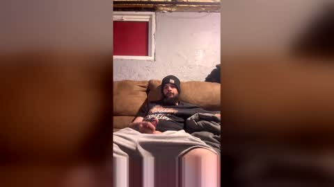 Snapshot of idontstop4cops2 chatting on 12/23/25, 06:22 idontstop4cops2 online show from 12/23/25, 06:22