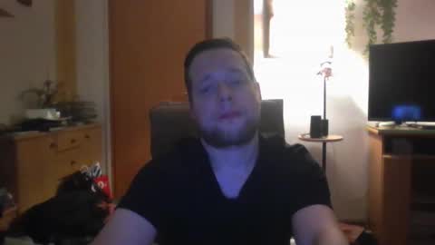 Snapshot of igaveyoupower chatting on 02/05/25, 06:59 igaveyoupower online show from 02/05/25, 06:59