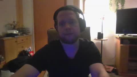 Snapshot of igaveyoupower chatting on 02/05/25, 10:01 igaveyoupower online show from 02/05/25, 10:01