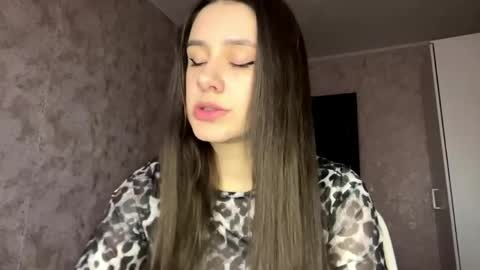 Sofy online show from 04/29/26, 01:04