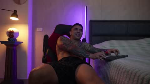 Snapshot of igor_scott chatting on 10/31/25, 02:12 Igor scott online show from 10/31/25, 02:12