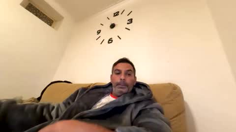 ihtiandar1008 online show from 11/08/25, 10:19