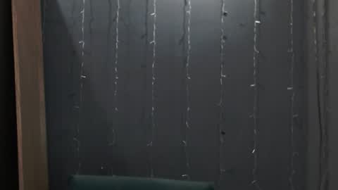 iiiiiiis online show from 03/27/26, 05:12