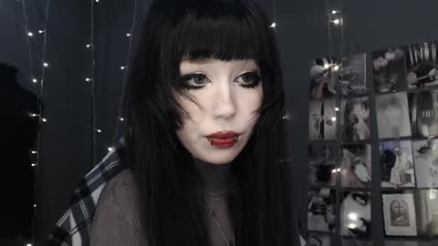 Snapshot of iiiiiiis chatting on 05/29/26, 10:52 iiiiiiis online show from 05/29/26, 10:52