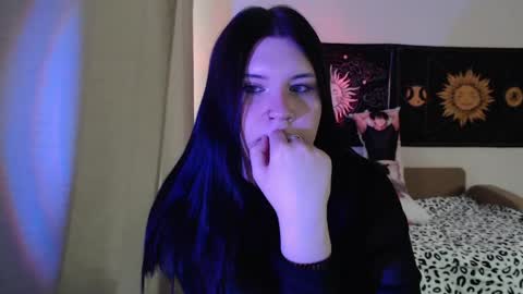 Vella online show from 04/24/26, 11:56