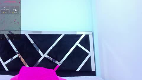 Isabella online show from 12/15/25, 01:04