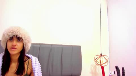 Isabella online show from 03/21/26, 11:04