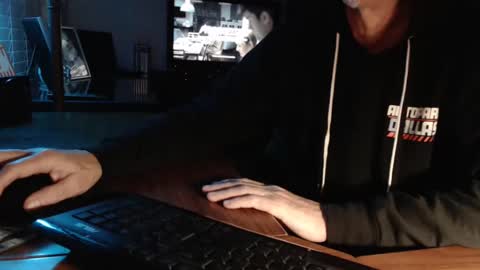 Michael online show from 12/08/24, 01:24