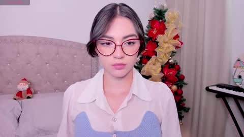 Snapshot of iki_mei chatting on 11/26/25, 03:57 Maria online show from 11/26/25, 03:57