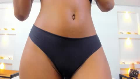 ikia lopez online show from 11/22/25, 05:12