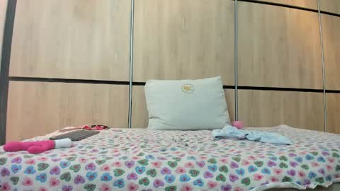 ikia lopez online show from 04/23/26, 12:29