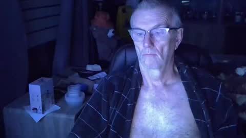 Snapshot of ikwiljeneuken123 chatting on 02/21/26, 04:24 ikwiljeneuken123 online show from 02/21/26, 04:24