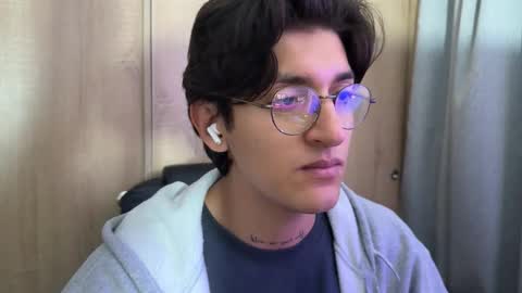 ikyan_nc online show from 09/17/25, 02:46