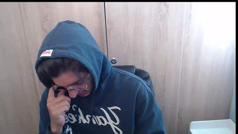 ikyan_nc online show from 12/02/25, 03:40