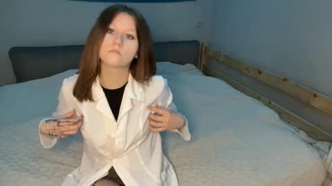 ileana_novak online show from 03/18/26, 07:33