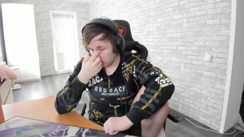 Snapshot of iliaskrislove chatting on 03/11/25, 05:27 iliaskris online show from 03/11/25, 05:27