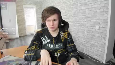 Snapshot of iliaskrislove chatting on 03/11/25, 11:33 iliaskris online show from 03/11/25, 11:33