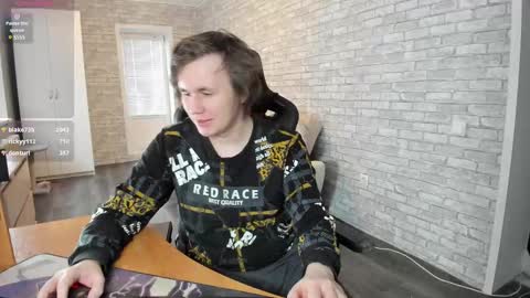 Snapshot of iliaskrislove chatting on 03/12/25, 10:05 iliaskris online show from 03/12/25, 10:05