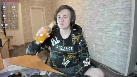 Snapshot of iliaskrislove chatting on 03/12/25, 11:33 iliaskris online show from 03/12/25, 11:33